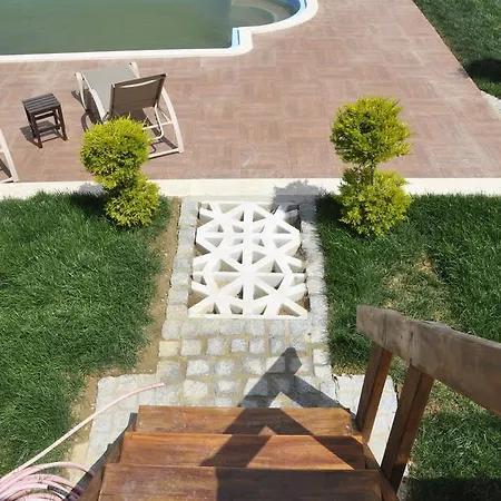 Tas Avlu Butik Hotel *