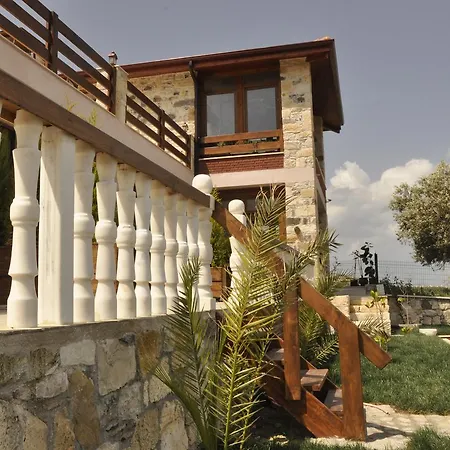 Tas Avlu Butik * 卡拉布伦