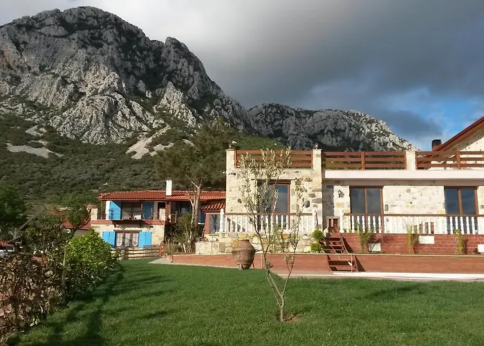 Tas Avlu Butik * Karaburun (Izmir)