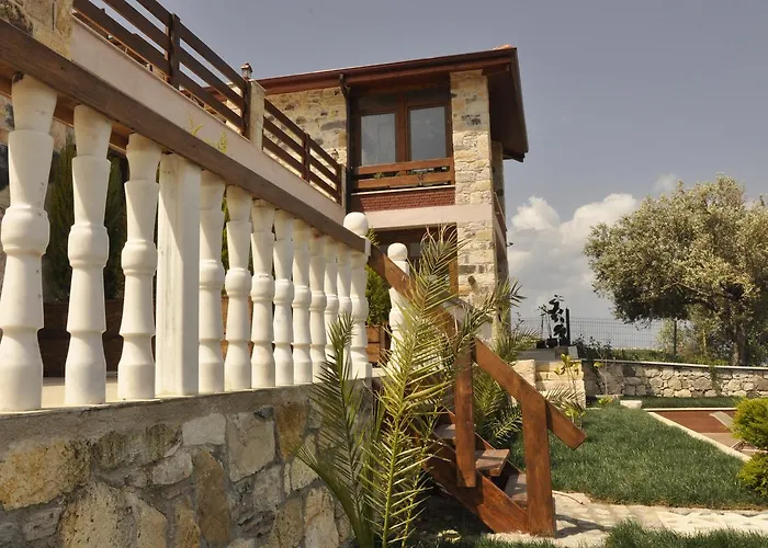 Tas Avlu Butik * Karaburun (Izmir)