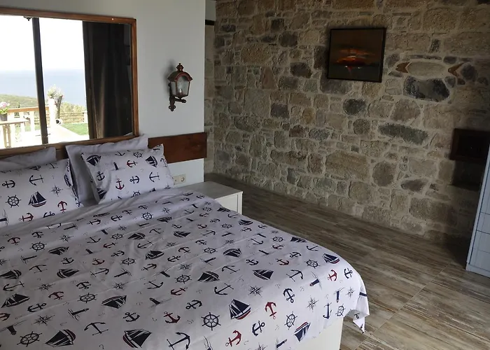 Tas Avlu Butik Hotel Karaburun (Izmir)