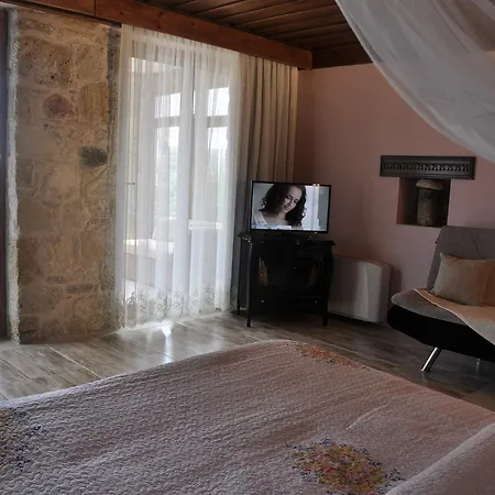 Tas Avlu Butik Karaburun