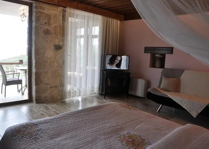 Tas Avlu Butik Karaburun (Izmir)