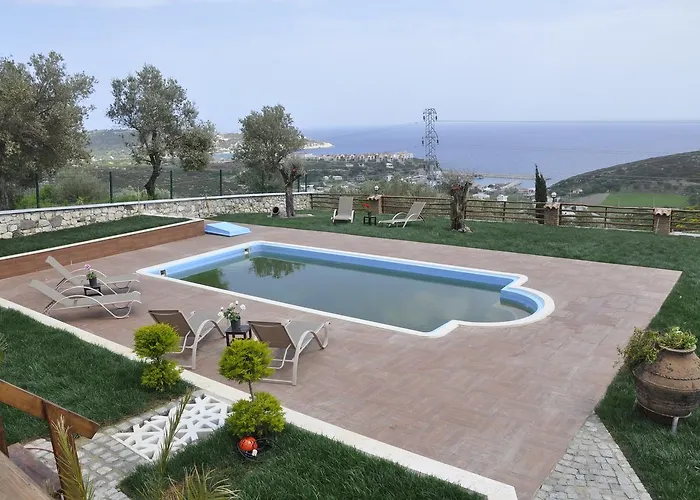 Tas Avlu Butik Hotel